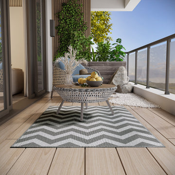 Reversible Outdoor RV Rug, Patio Floor Mat, 4' x 6' Plastic Straw Rug for Backyard, Deck, Beach, Camping, Grey & White