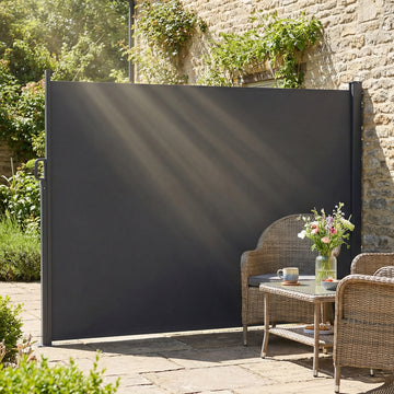 Retractable Side Awning, 165